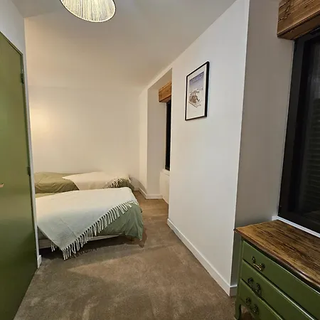 Maison De Village à Proximité De Montalbert