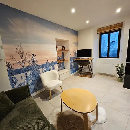 Maison De Village à Proximité De Montalbert La Plagne