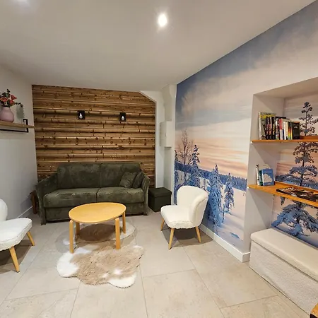 Maison De Village A Proximite De Montalbert *