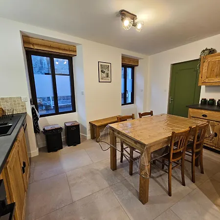 Apartment Maison De Village A Proximite De Montalbert *