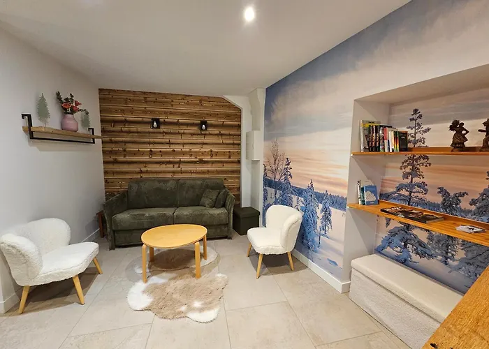 Maison De Village A Proximite De Montalbert *